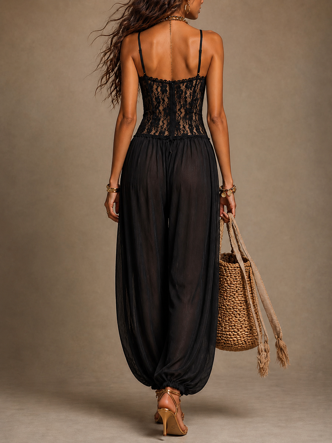 Valeria | Mono halter con encaje fluido