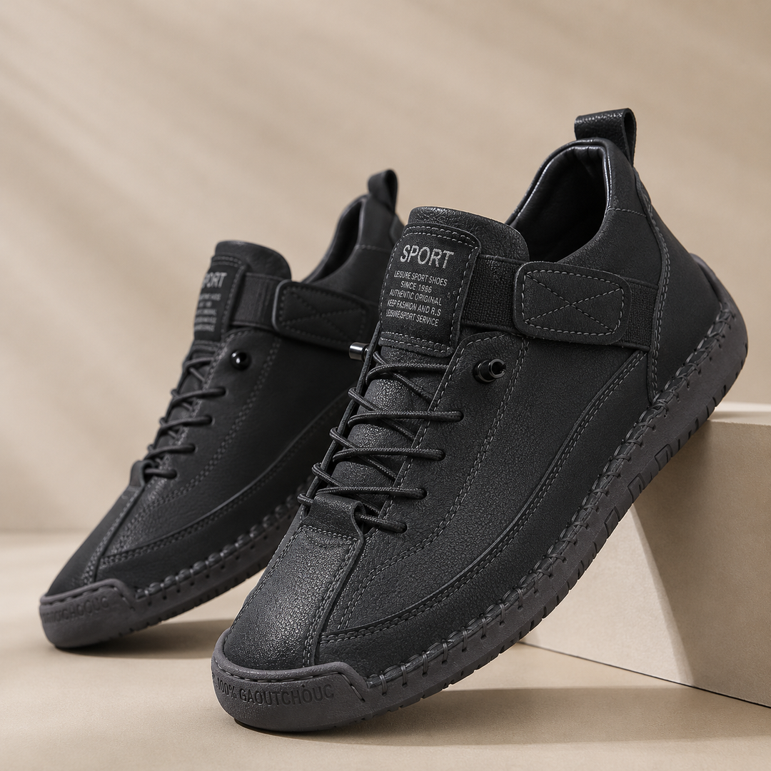 Zapatillas ergonómicas Musa Léa negras con cordones, parche SPORT y suela dentada