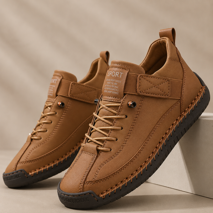 Zapatillas ergonómicas Musa Léa color camel con cordones, parche SPORT y suela de plataforma