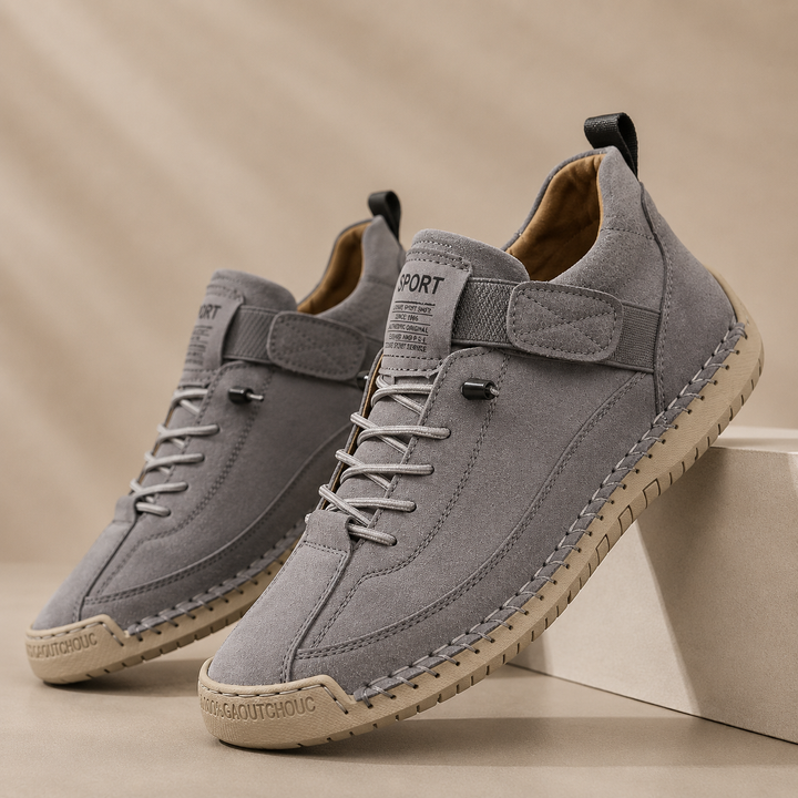 Zapatillas ergonómicas Musa Léa grises con cordones, parche SPORT y suela acolchada
