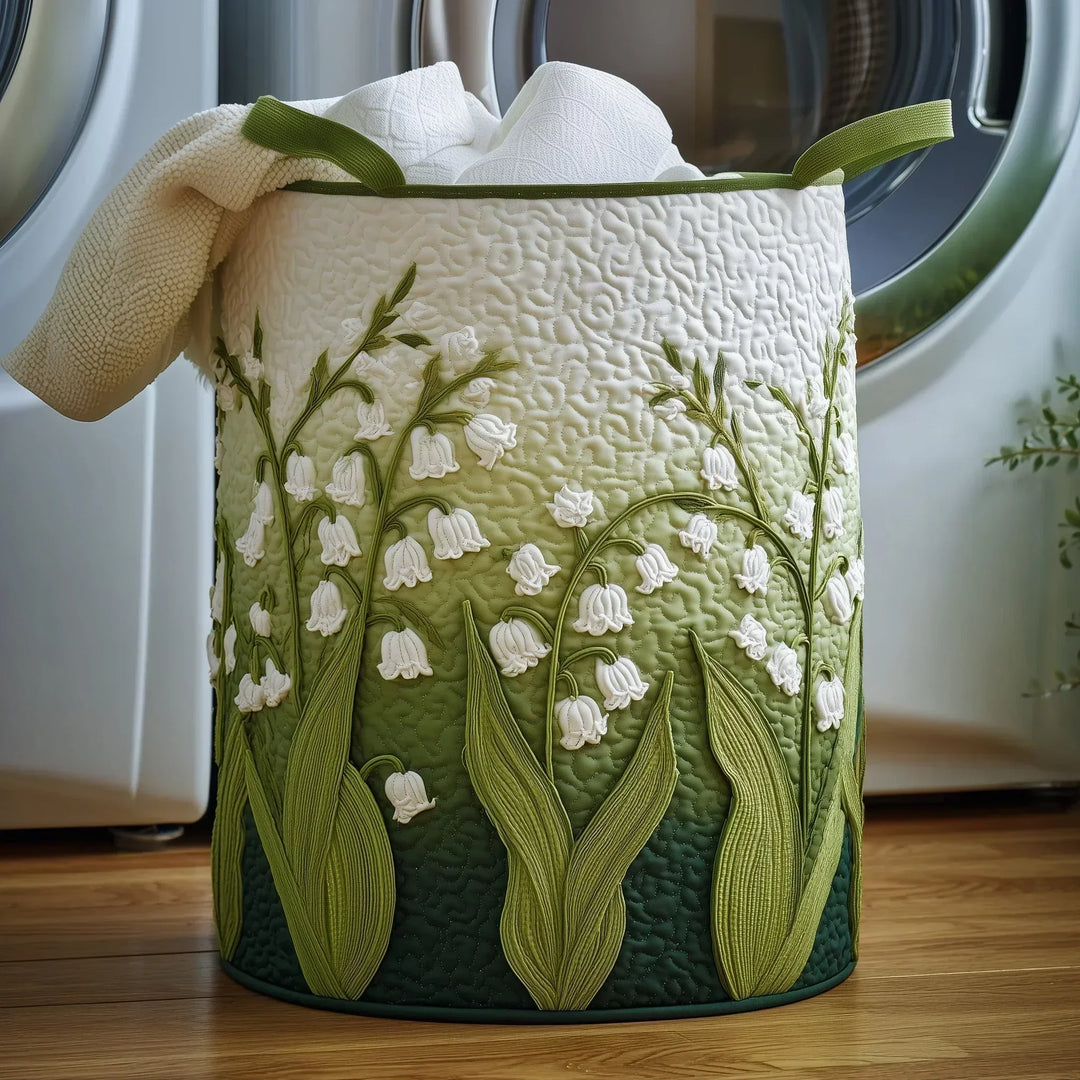 Cesta acolchada de tela blanca con estampado de flores y hojas en relieve, asas.