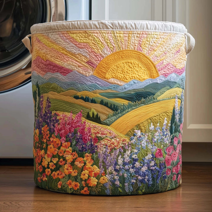 Cesta acolchada con paisaje de montañas y girasoles, bordado multicolor, asas.