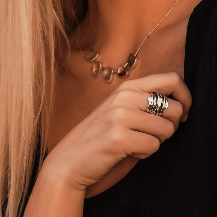 Anillo de plata Teresa™ con bandas estrechas en espiral, acabado pulido