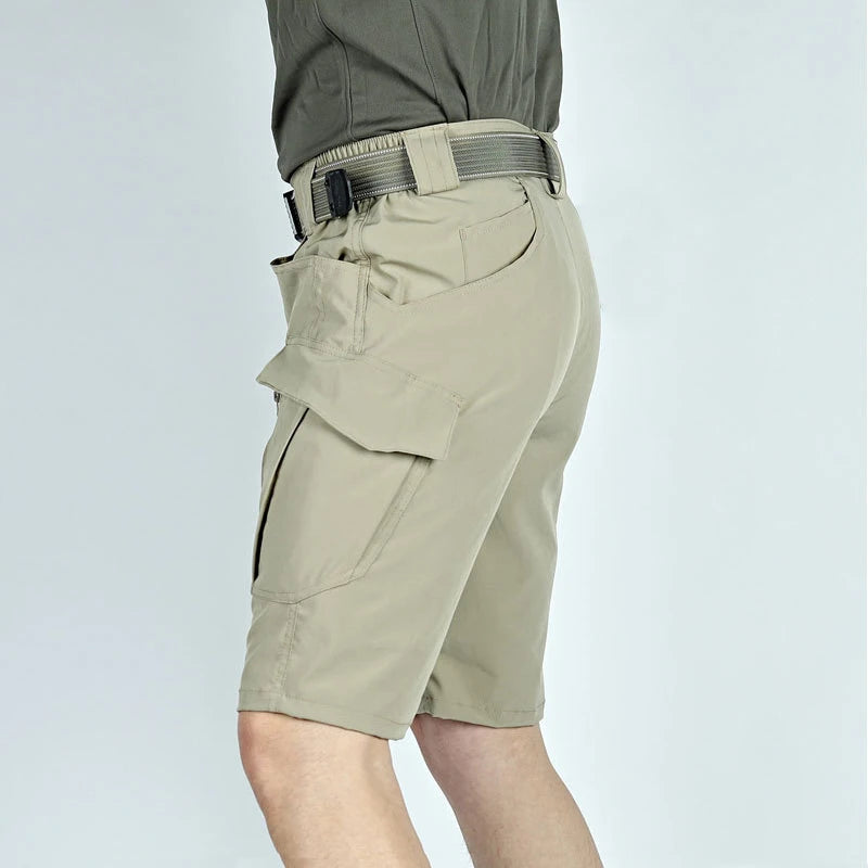 Azel | Elegante en Pantalones Cortos Prácticos