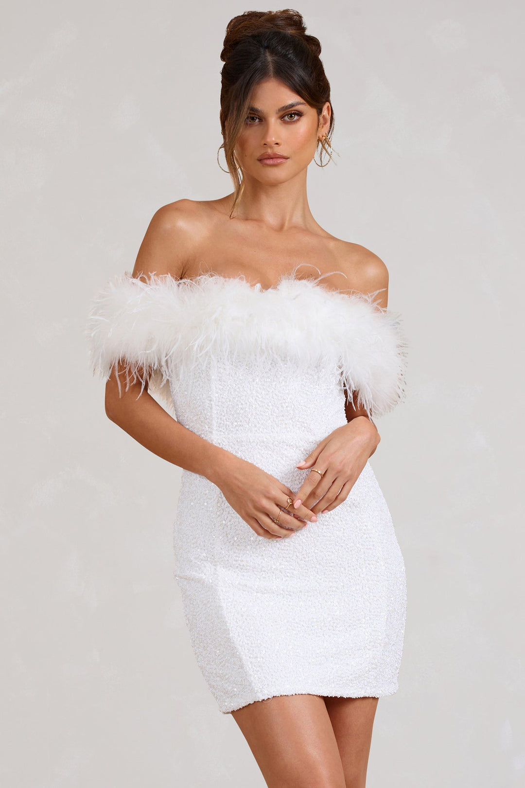 Fernanda | Vestido de lentejuelas con plumas