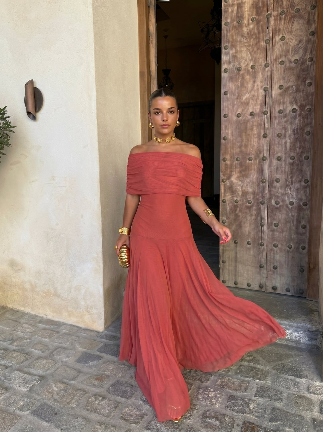 Inés™ | Vestido Largo Hombro Caído Terracota