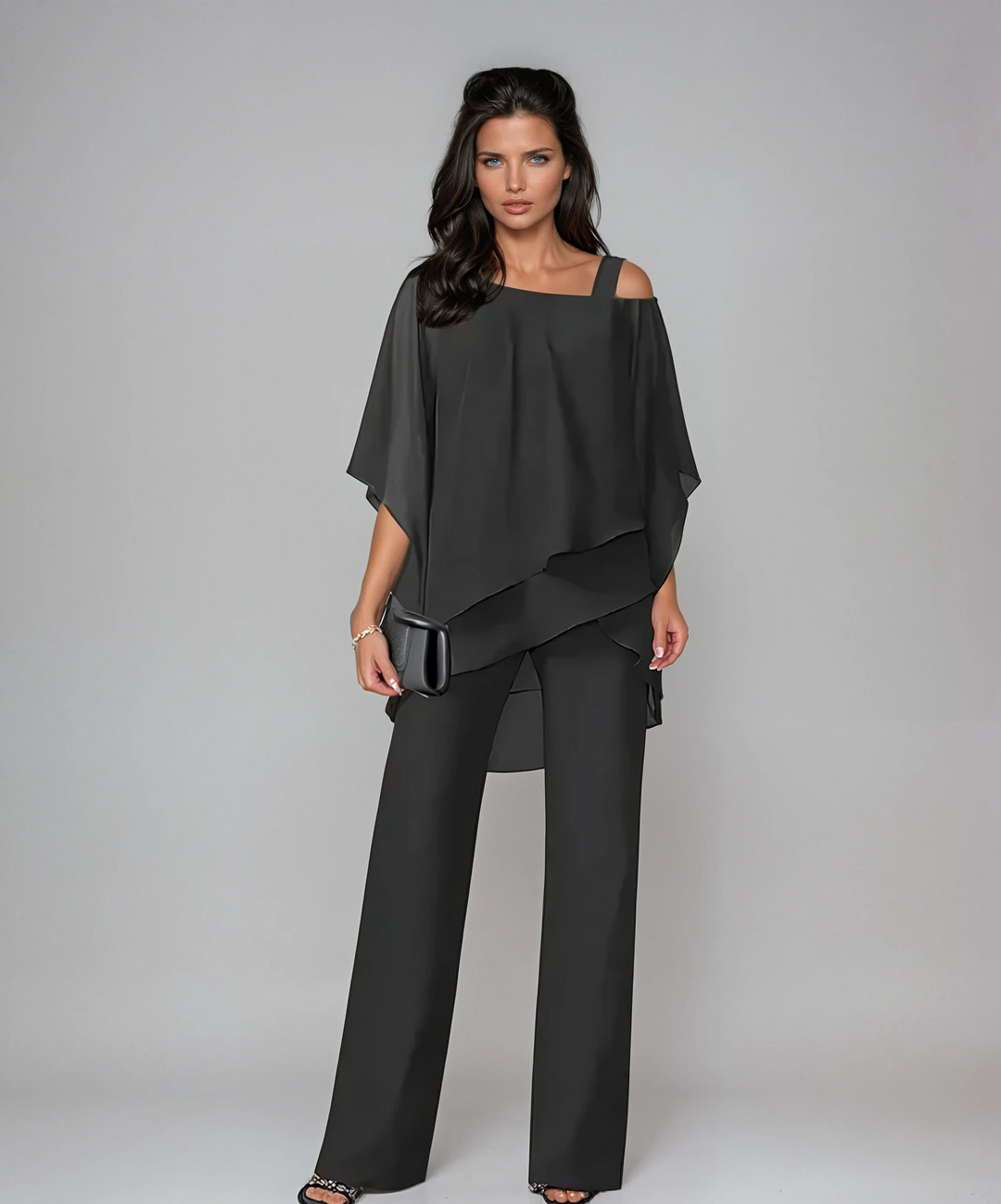 Conjunto de dos piezas negro: blusa suelta caída tipo capa y pantalón de pierna ancha