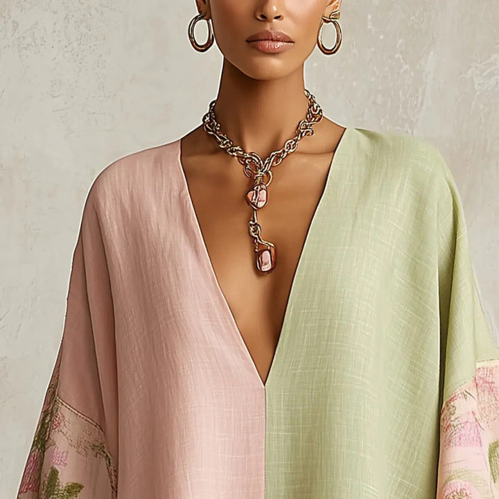 Vestido bohemio bicolor con escote en V pronunciado y tejido fluido en rosa y verde