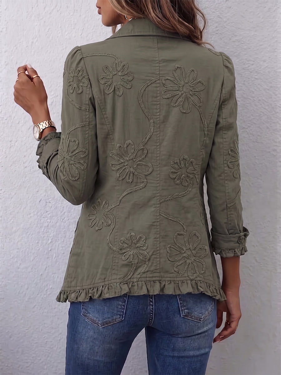 Chaqueta verde oliva bordada con flores, botones y dobladillo con volantes